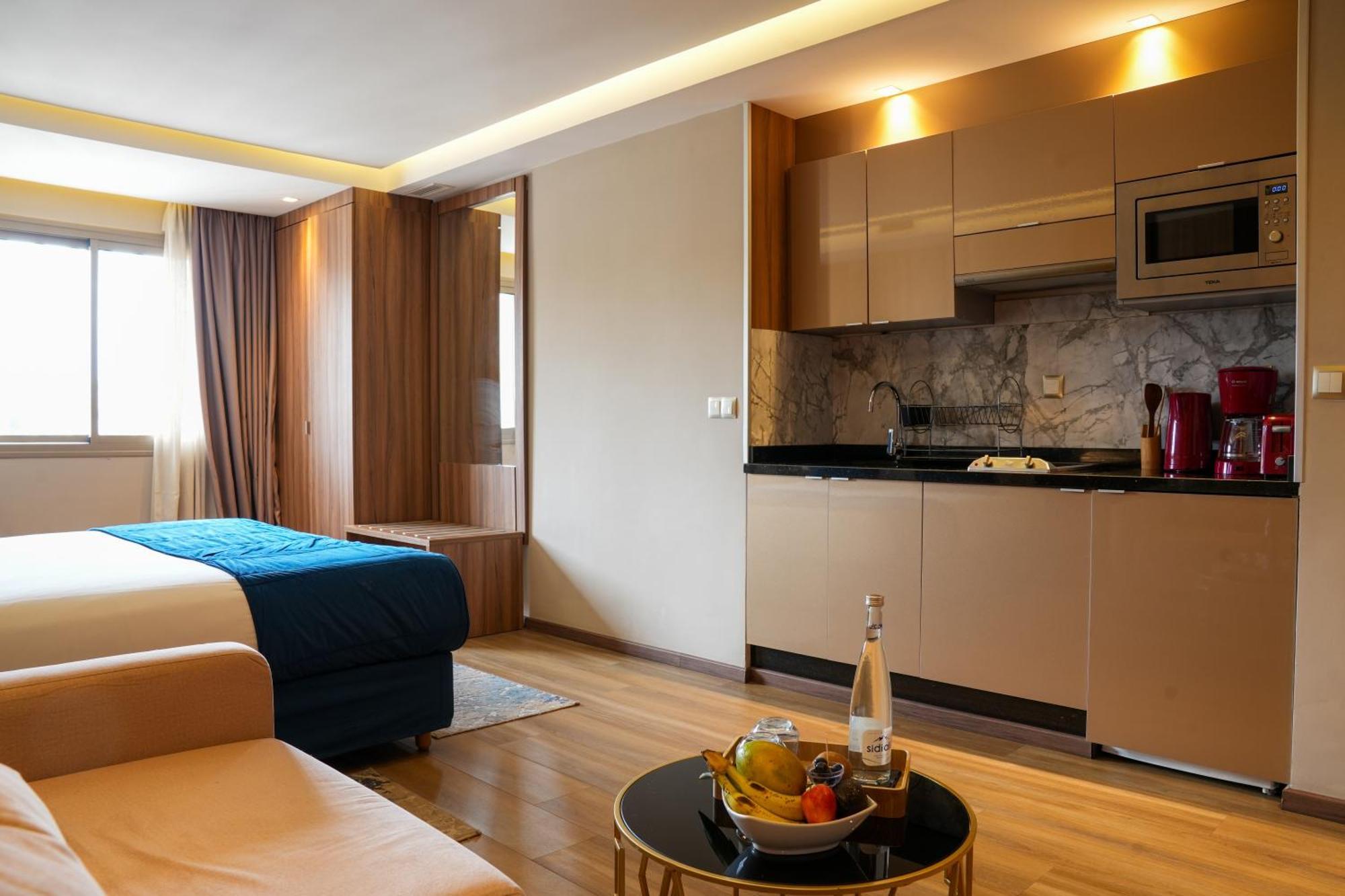 First Suites Hotel Rabat Exteriör bild