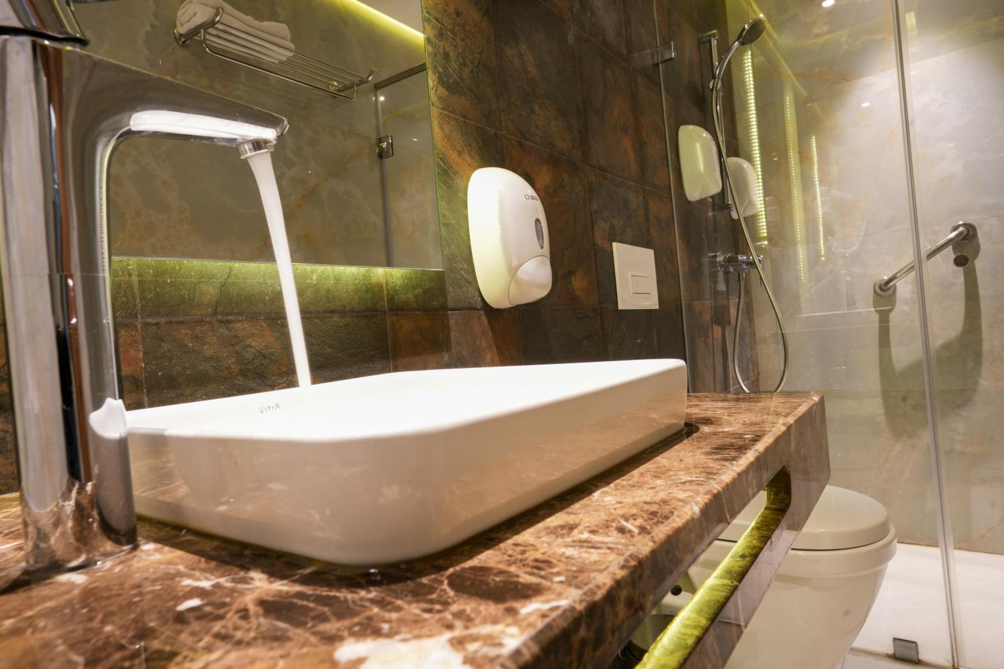 First Suites Hotel Rabat Exteriör bild