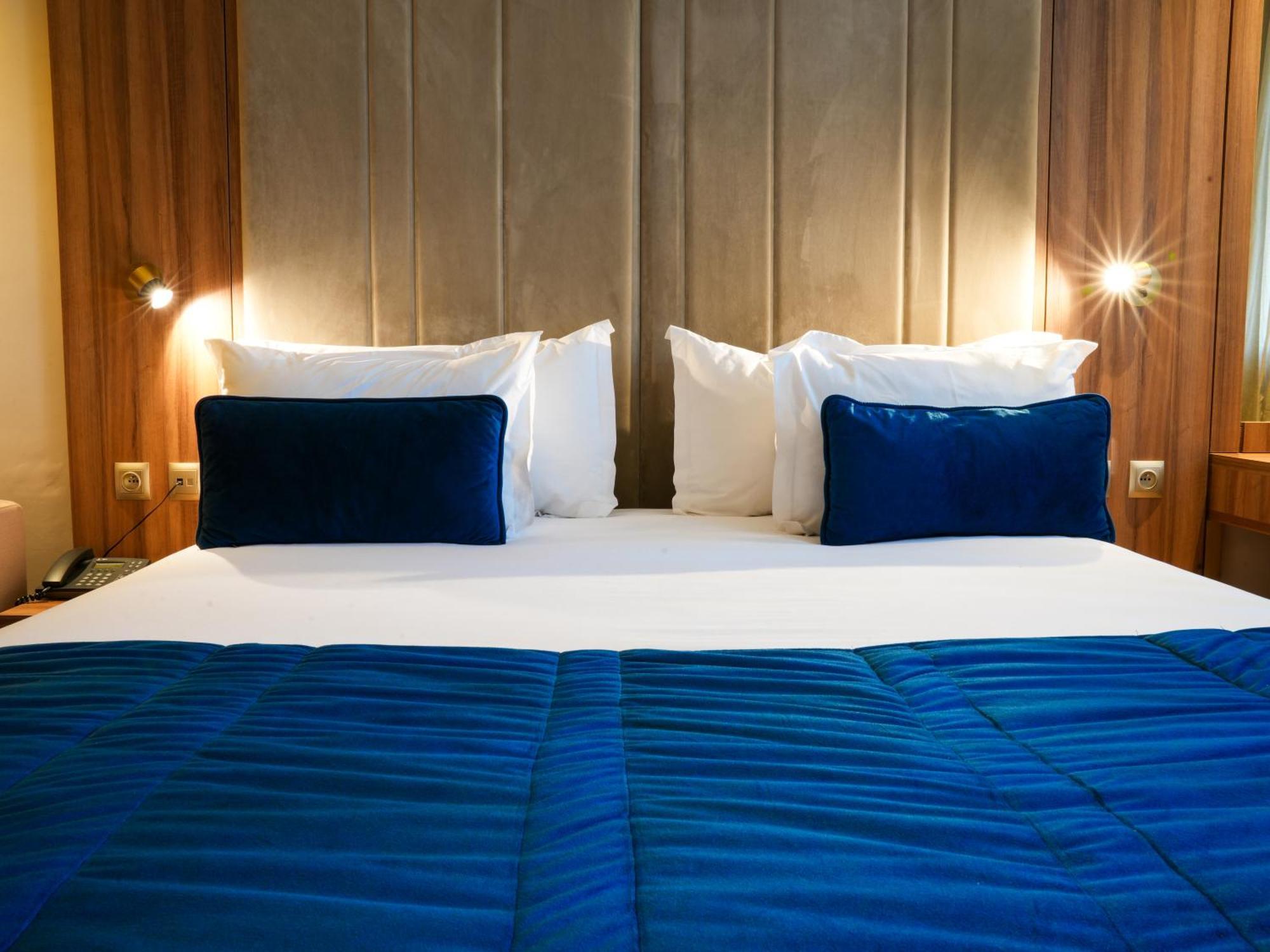 First Suites Hotel Rabat Exteriör bild