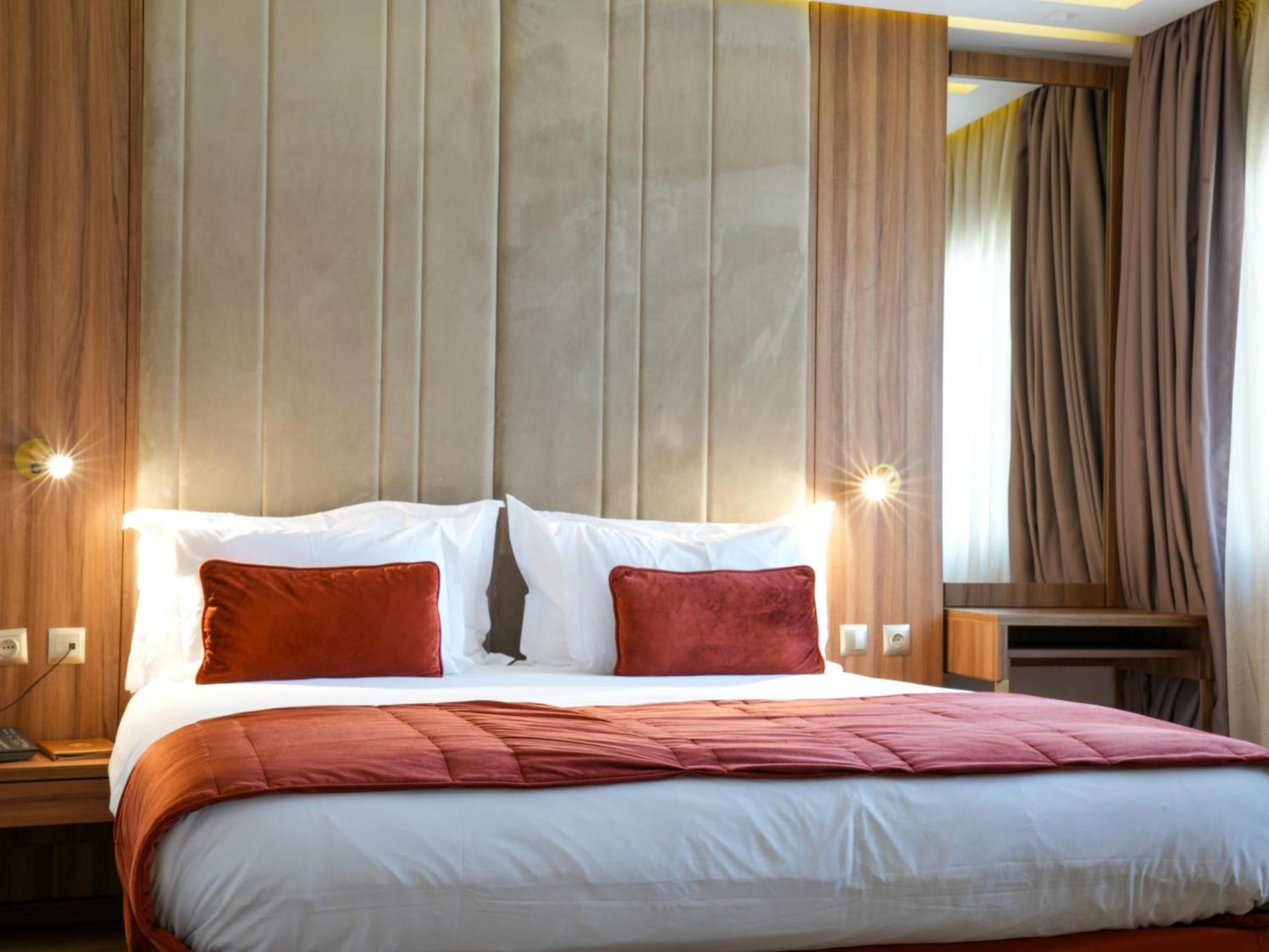 First Suites Hotel Rabat Exteriör bild