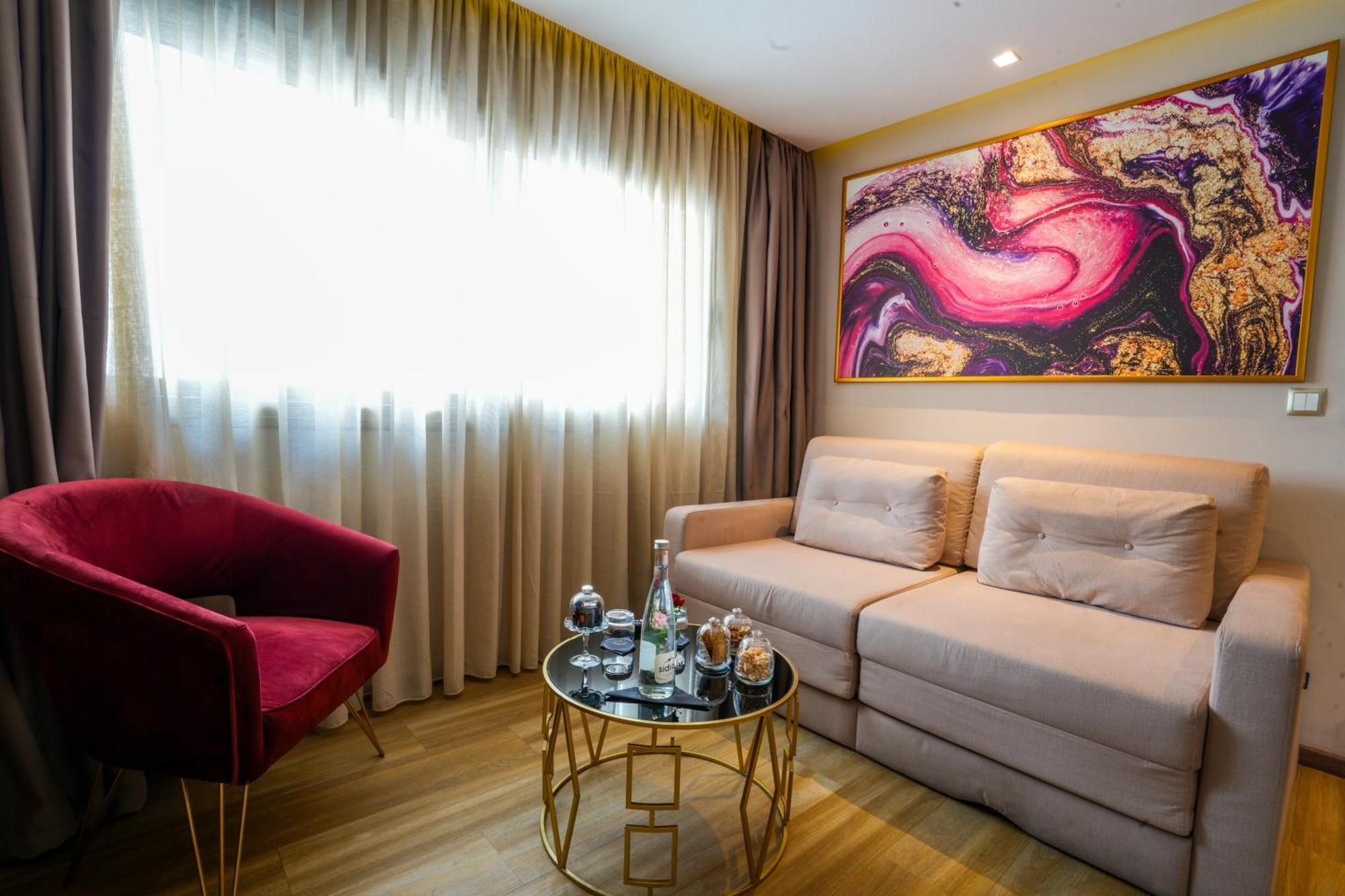 First Suites Hotel Rabat Exteriör bild